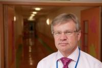 Dr Andrew Tometzki